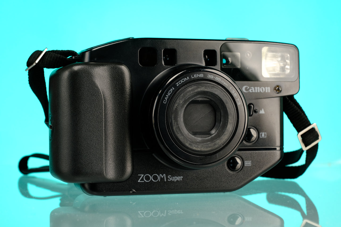 Canon Autoboy Zoom Super 35mm Point and Shoot Film Camera