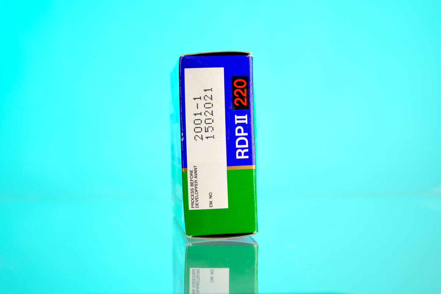 Fujifilm Provia RDP II 100 220 exp 1-2001
