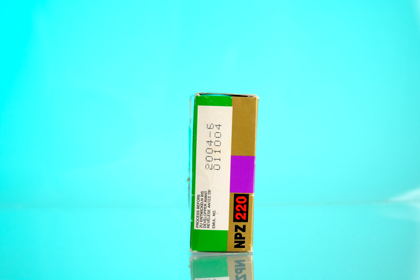 Fujifilm NPZ 800 220 C41 Color Negative Film -  Exp 06-2004