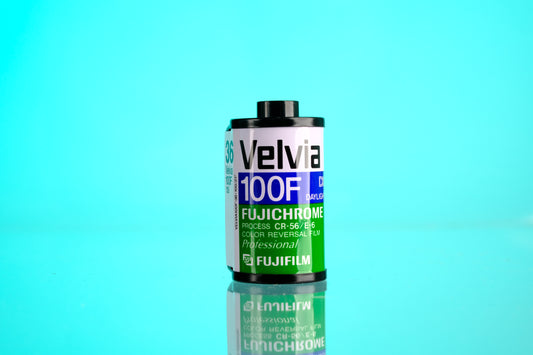 Fujifiilm Velvia 100 35mm 36exp 02-2007