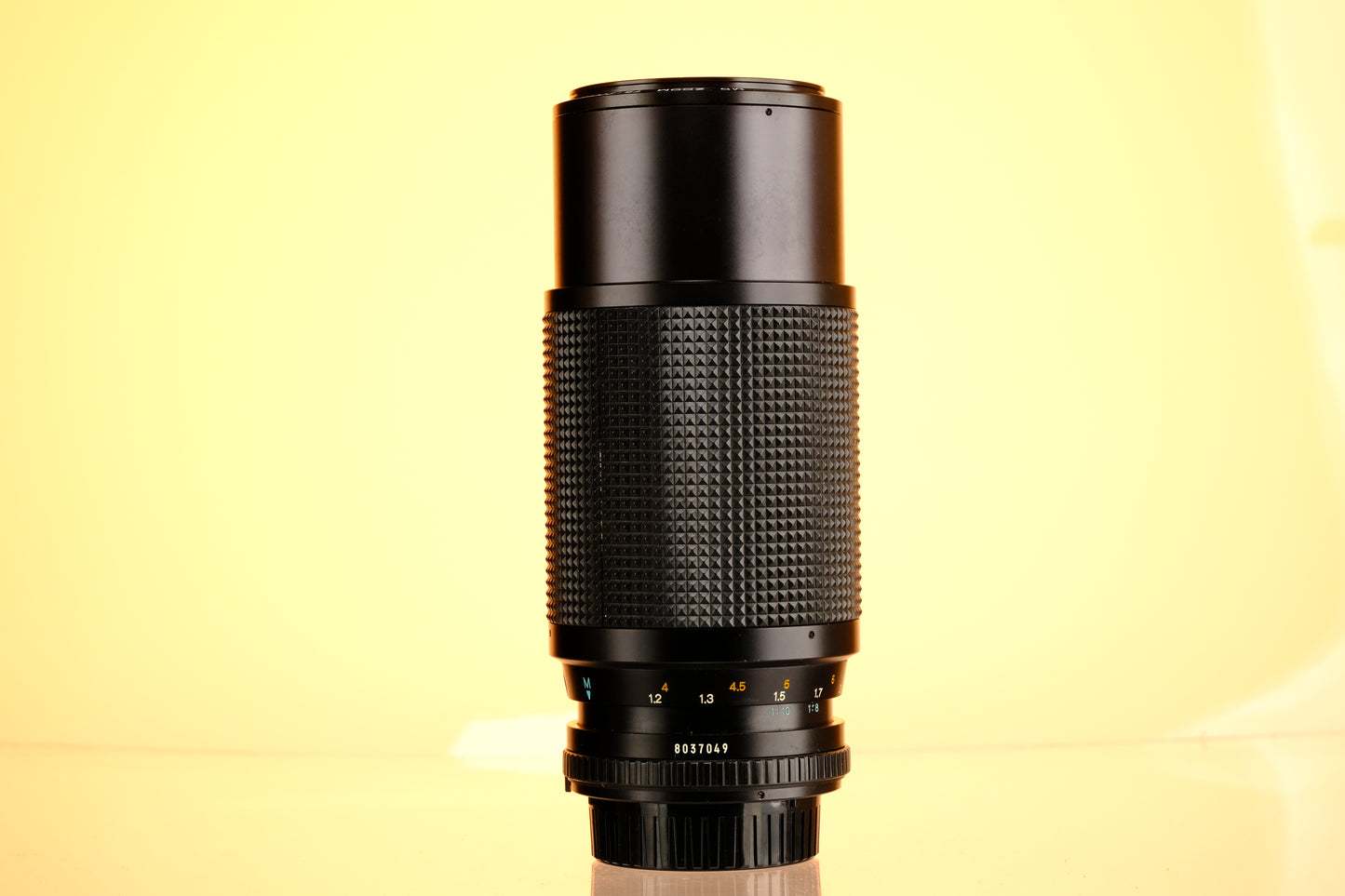 Minolta 75-200mm f/4.5 MD Lens