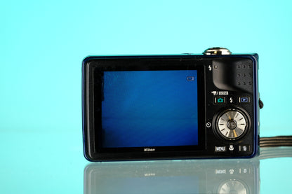 Nikon Coolpix S630 Digital Point and Shoot Camera Digicam Starter Kit