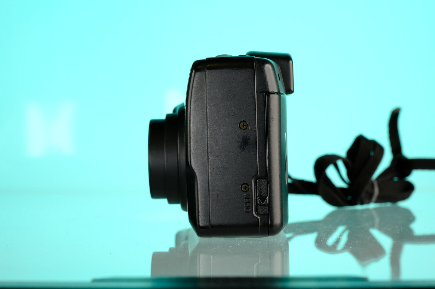Ricoh RZ-770 35mm Point & Shoot Film Camera