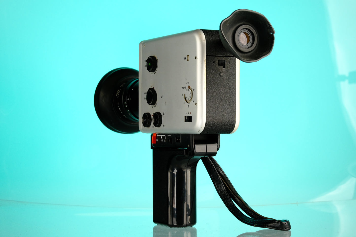 Braun Nizo 561 Super 8mm Film Camera + Lithium Battery Pack
