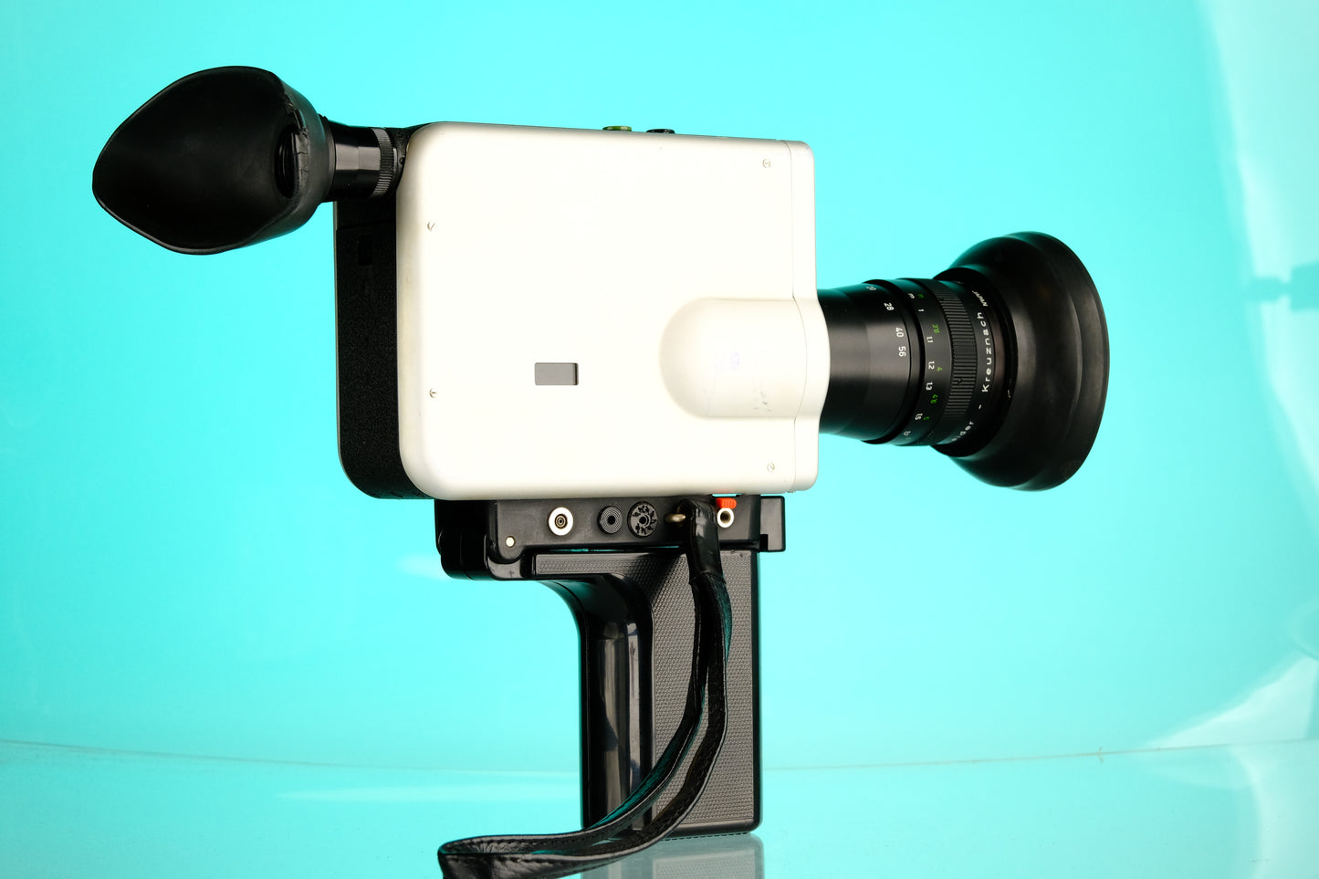 Braun Nizo 561 Super 8mm Film Camera + Lithium Battery Pack