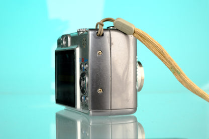 Canon Powershot A560 Digicam Digital Camera