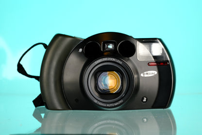 Samsung ECX 1 35mm Point and Shoot Camera