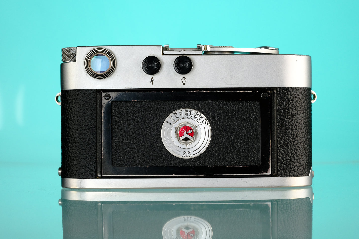 Leica M3 Rangefinder + Leica Summicron 50mm f/2 Lens