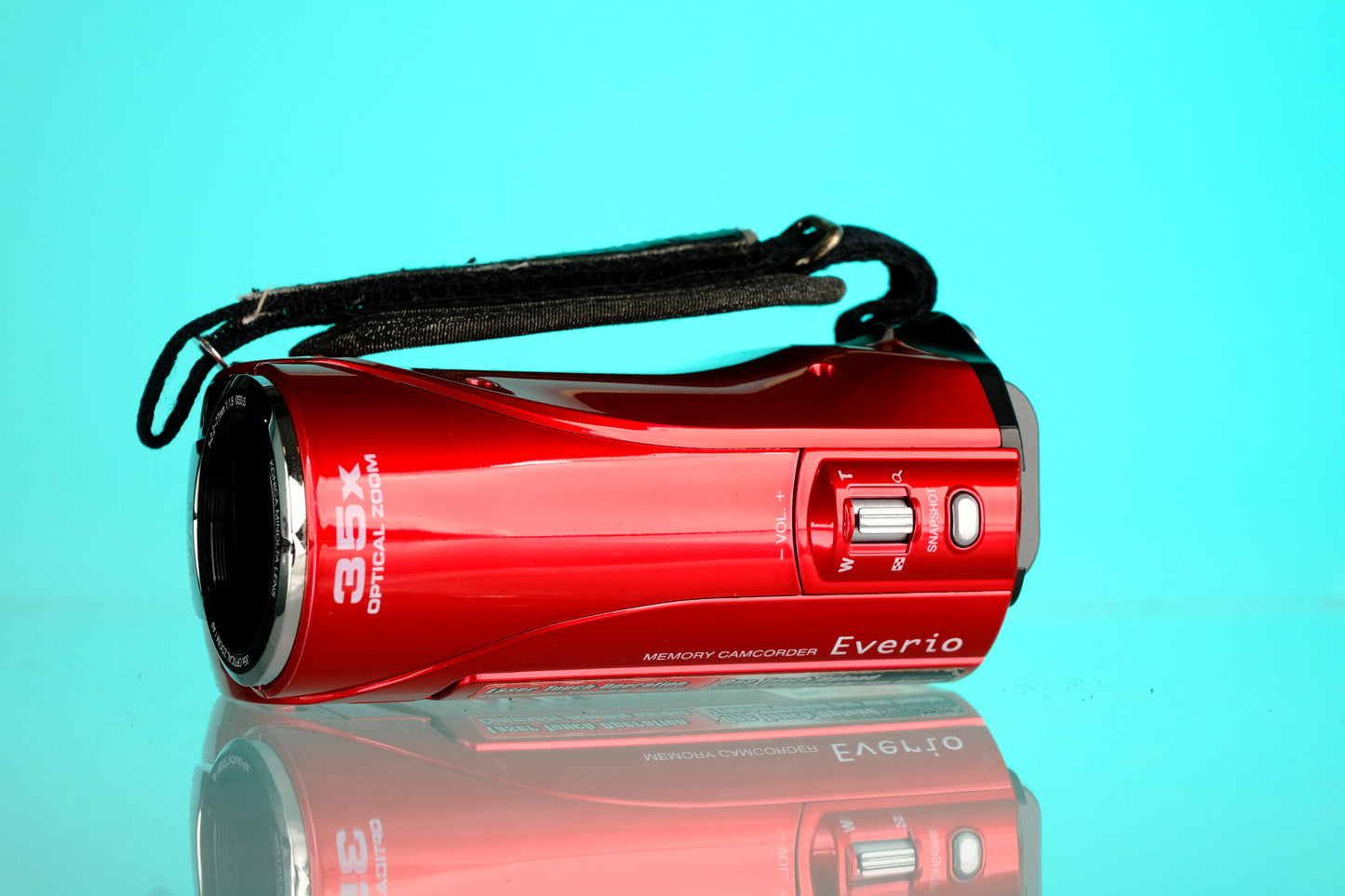 JVC Everio GZ-MS100RU Digital Camcorder