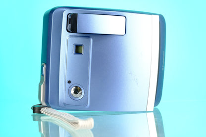 Polaroid Clamshell 600 Camera