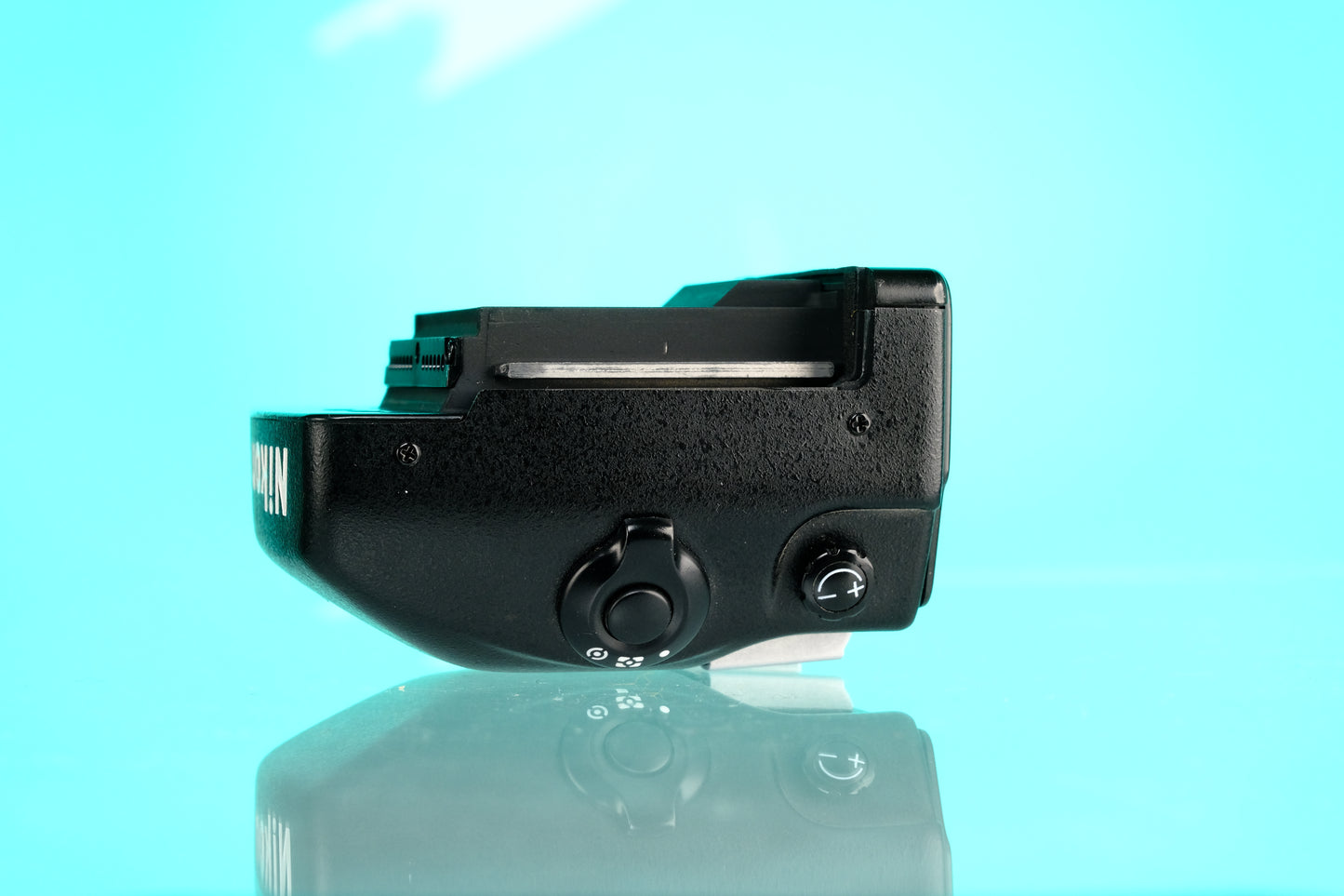 Nikon F5 DP-30 Viewfinder Prism