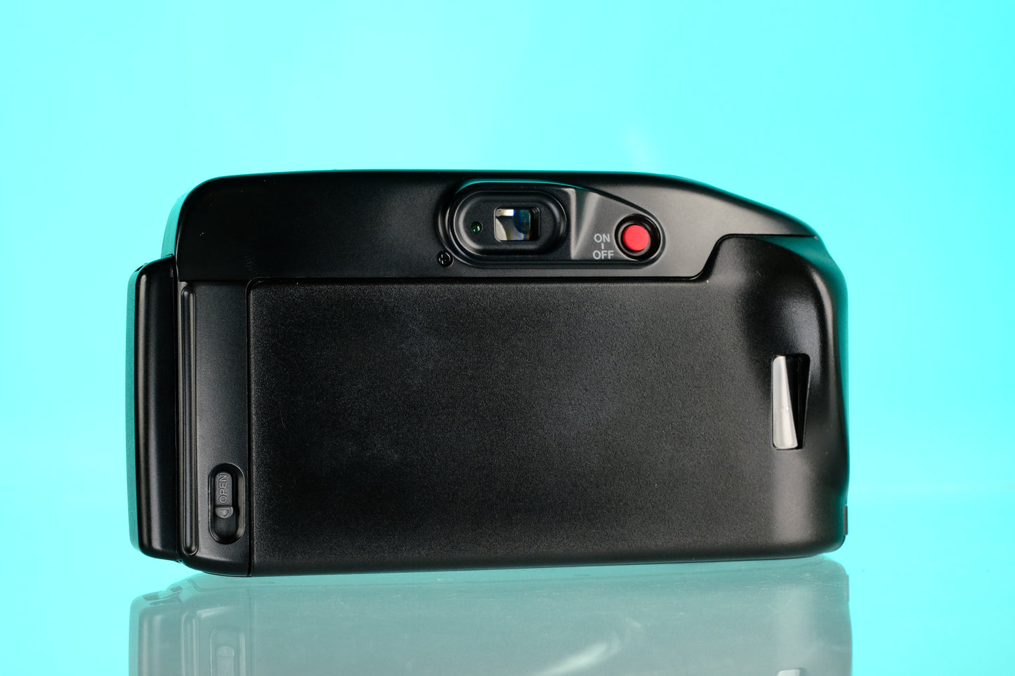 Canon Autoboy AIAF Zoom 35mm Point and Shoot Camera