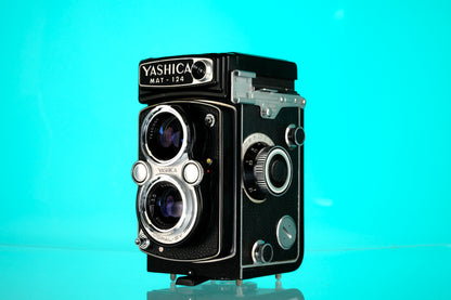 Yashica Mat 124 6x6 120 TLR Film Camera