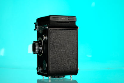 Yashica Mat 124 6x6 120 TLR Film Camera