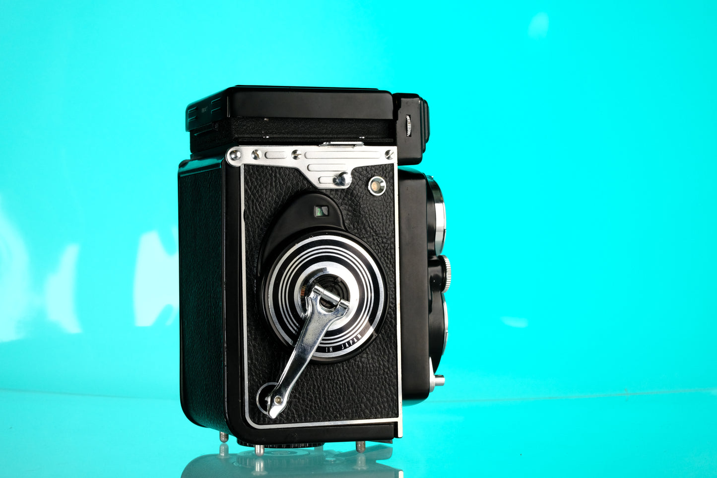 Yashica Mat 124 6x6 120 TLR Film Camera