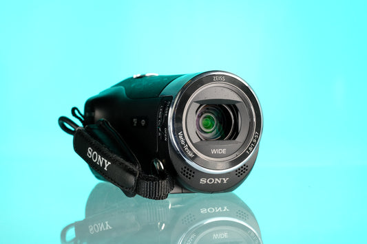 Sony Handycam HDR-CX405 Digital Camcorder