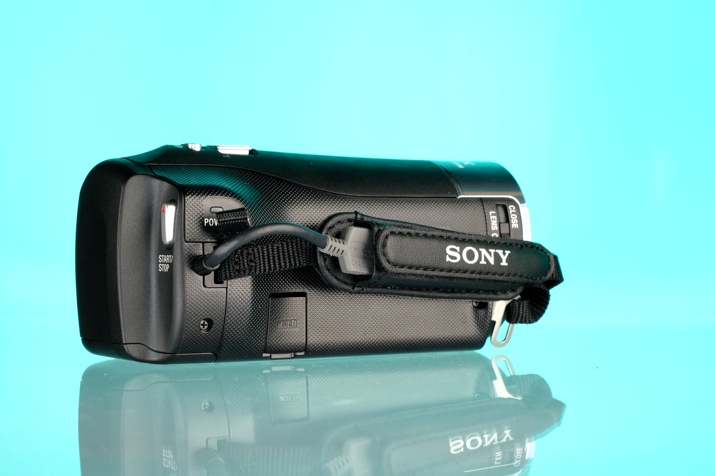 Sony Handycam HDR-CX405 Digital Camcorder
