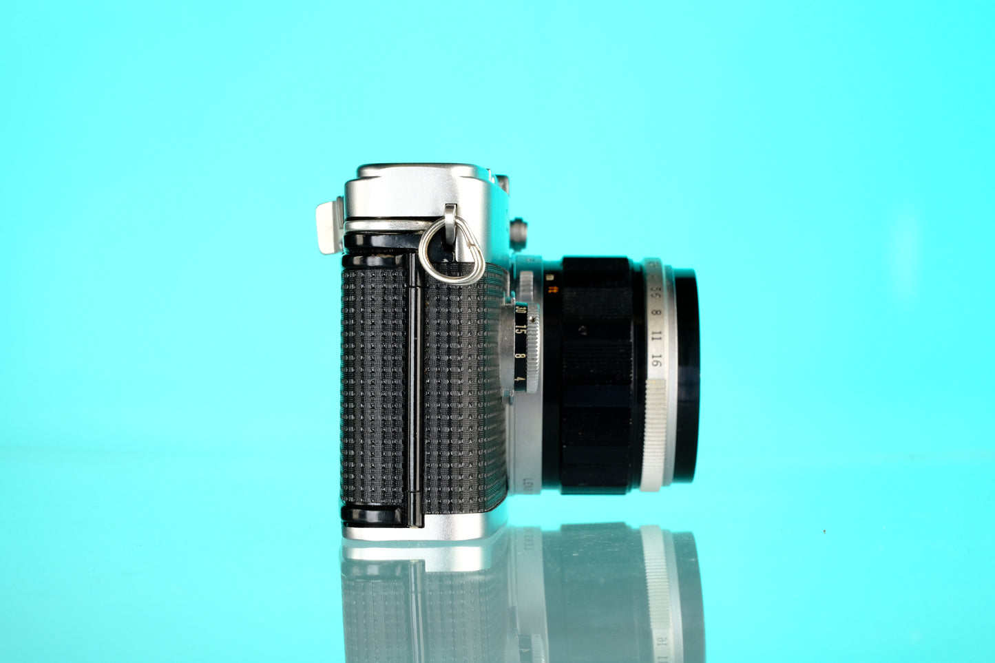 Olympus PEN FV + G.Zuiko 40mm f/1.4 Lens