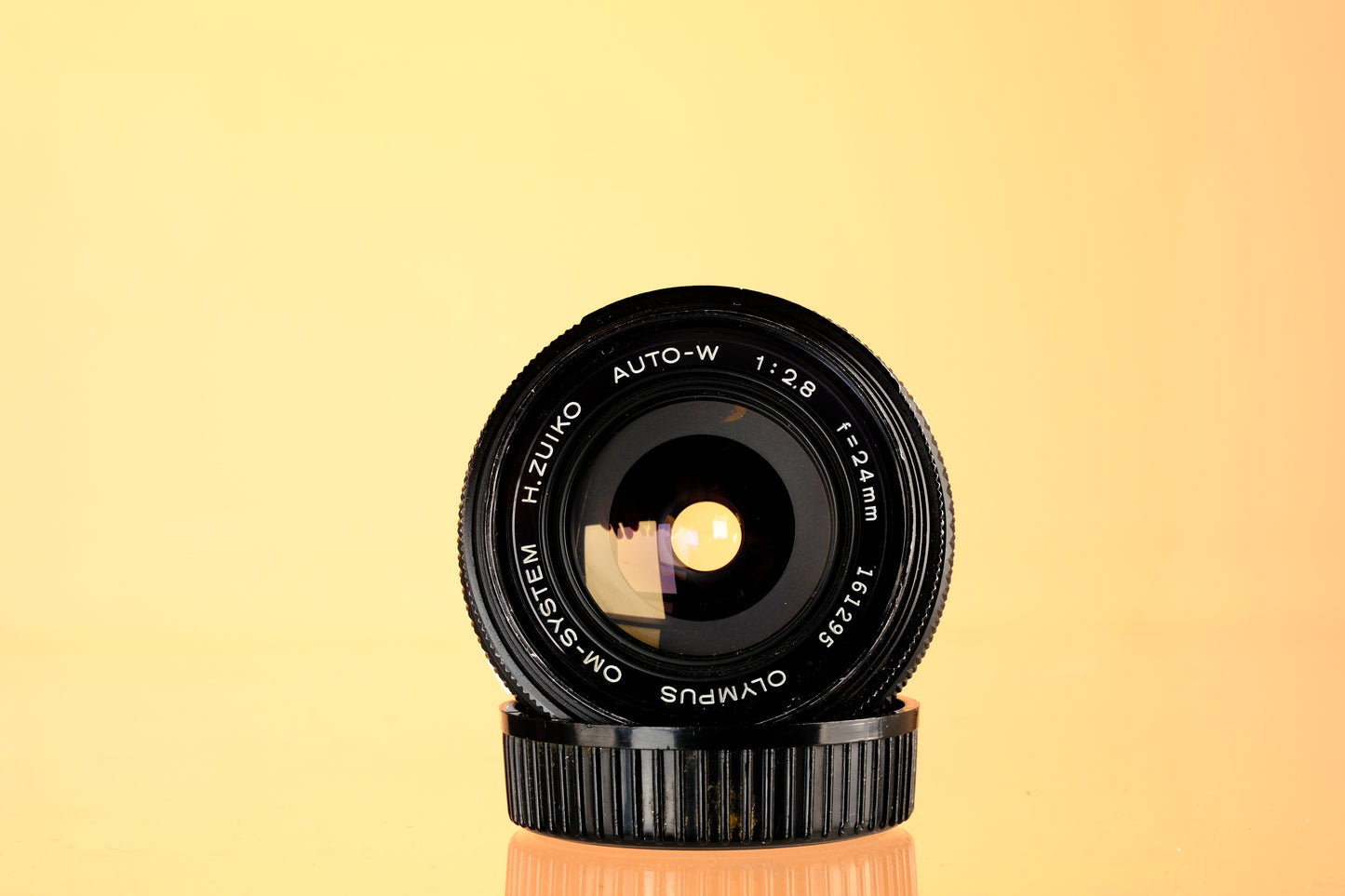 Olympus 24mm f/2.8 Auto-W H.Zuiko Lens