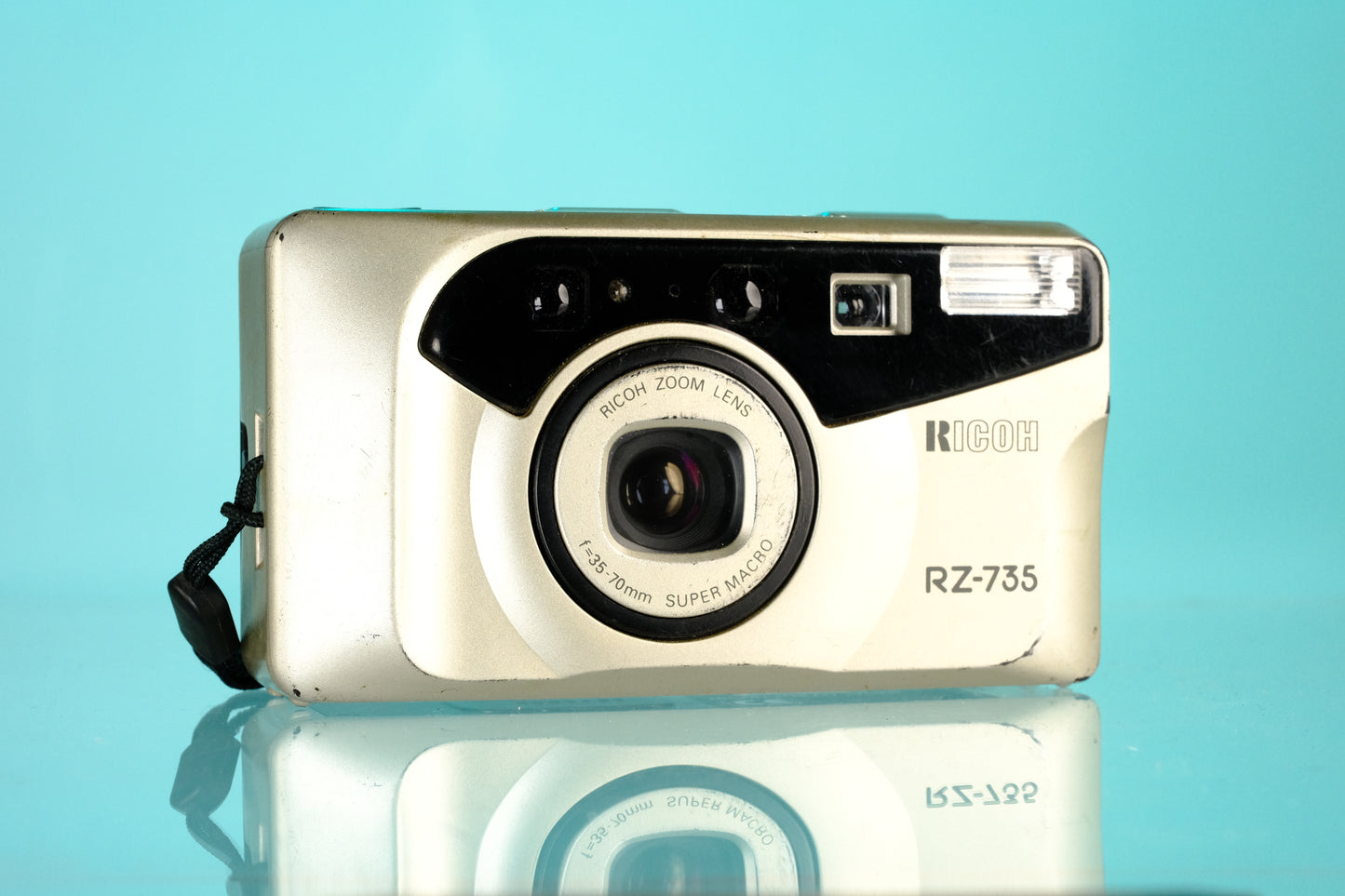 Ricoh RZ-735 35mm Point and Shoot Film Camera