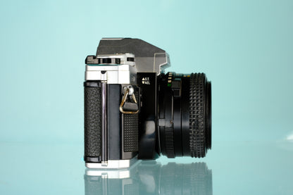 Minolta X-370 35mm SLR Film Camera + 50mm f/1.7 Lens