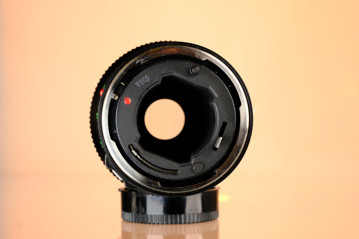 Canon 100-300mm f/5.6 Zoom nFD Lens