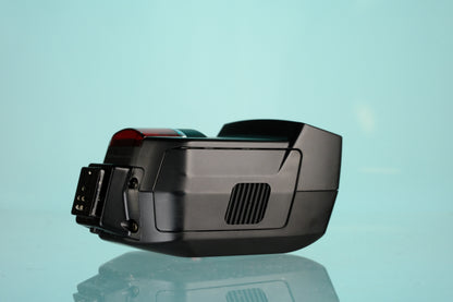 Canon Speedlite 220EX Hotshoe Flash