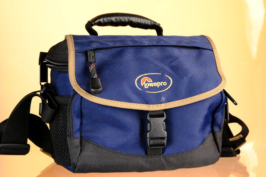 LowePro Nova 1 Vintage Camera Bag