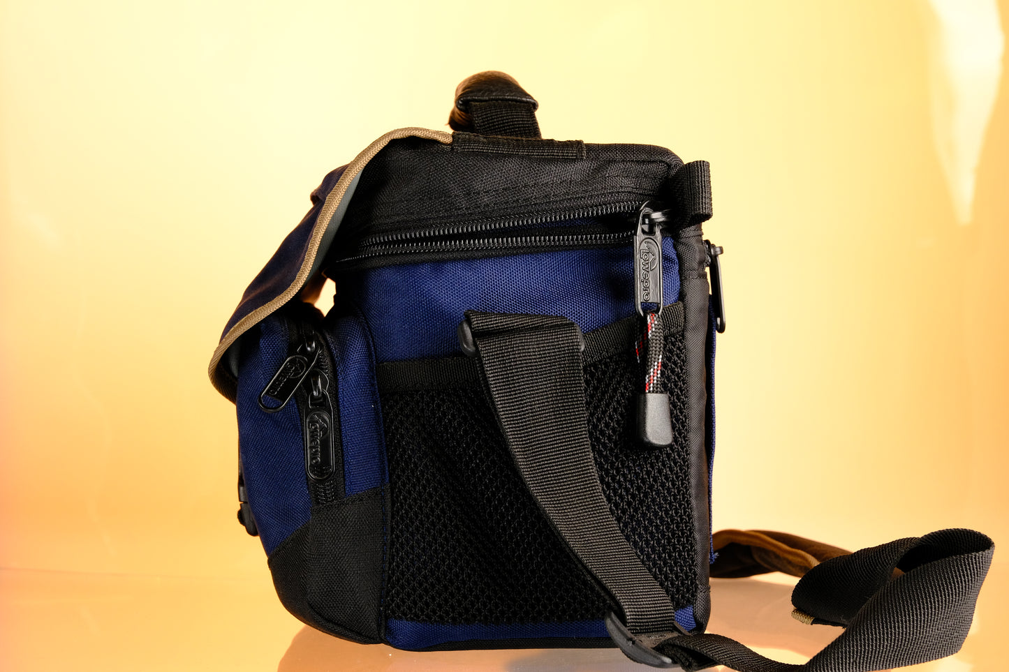 LowePro Nova 1 Vintage Camera Bag