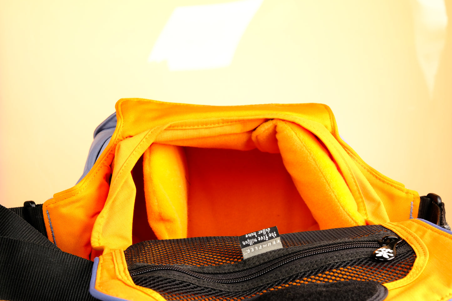 Crumpler Five Millon Dollar Home Camera Bag