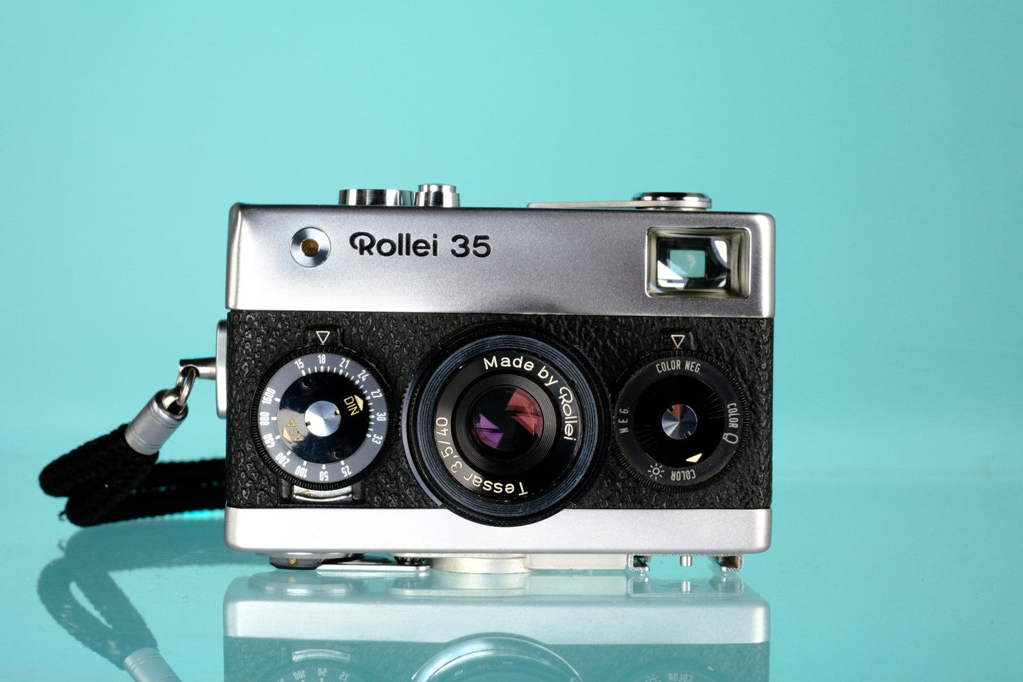 Rollei 35 35mm Viewfinder Camera 40mm Tessar f/3.5 - Singapore Model