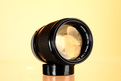 Canon 135mm f/2.5 S.C FD Lens