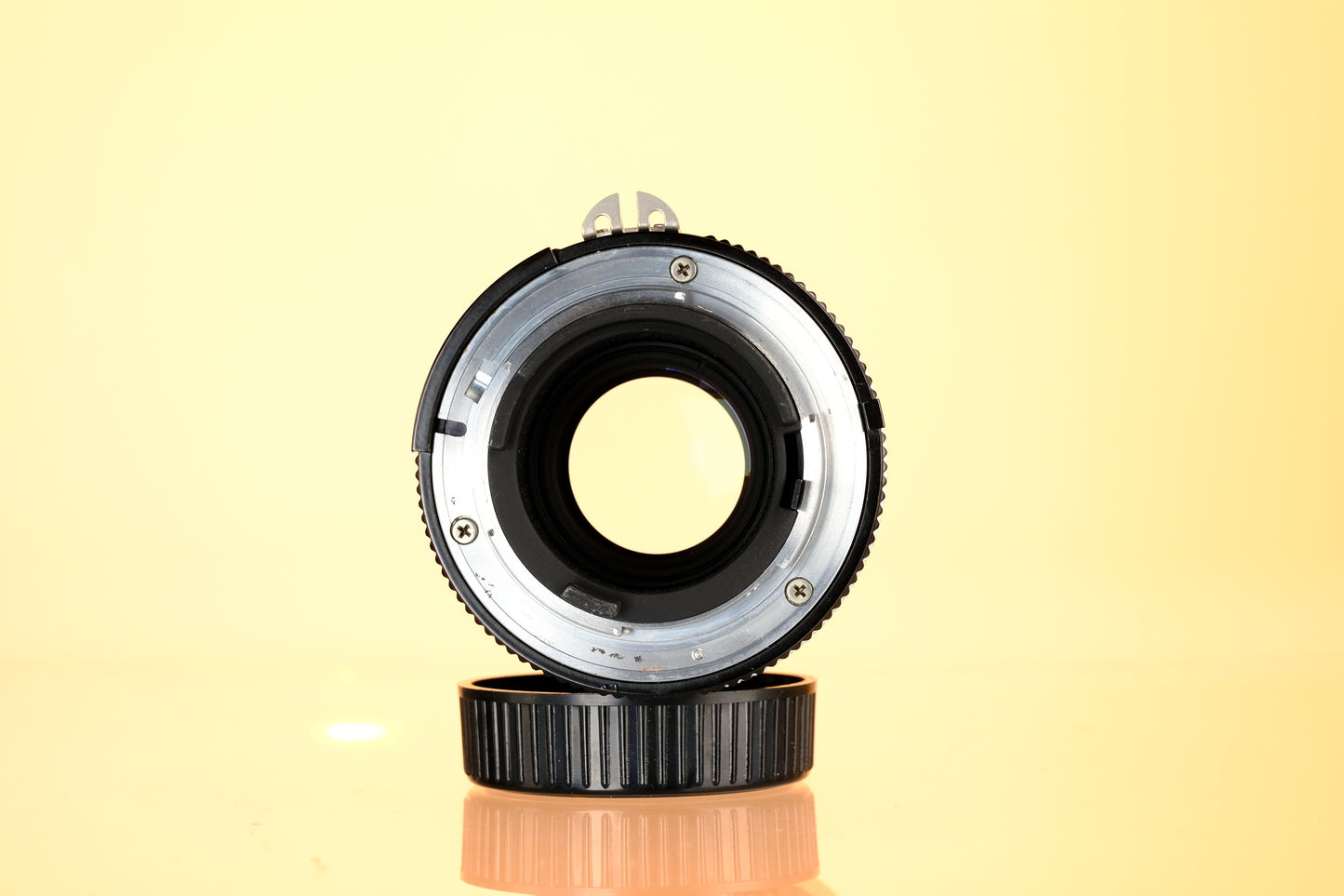 Nikon Nikkor 135mm f/2.8 Ai Lens