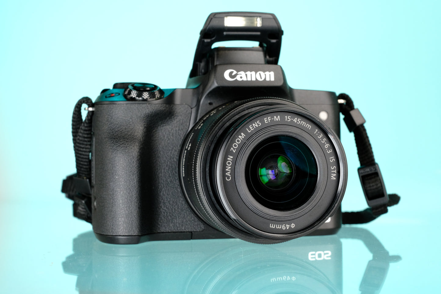 Canon EOS M50 MKII APSC Mirrorless Camera + EF-M 15-45mm f/3.5-6.3 Lens
