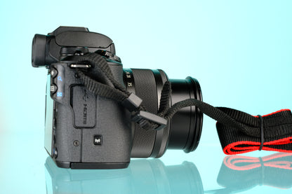 Canon EOS M50 MKII APSC Mirrorless Camera + EF-M 15-45mm f/3.5-6.3 Lens