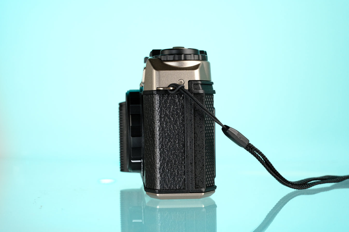Pentax 17 25mm f/3.5 35mm Half Frame Film Camera