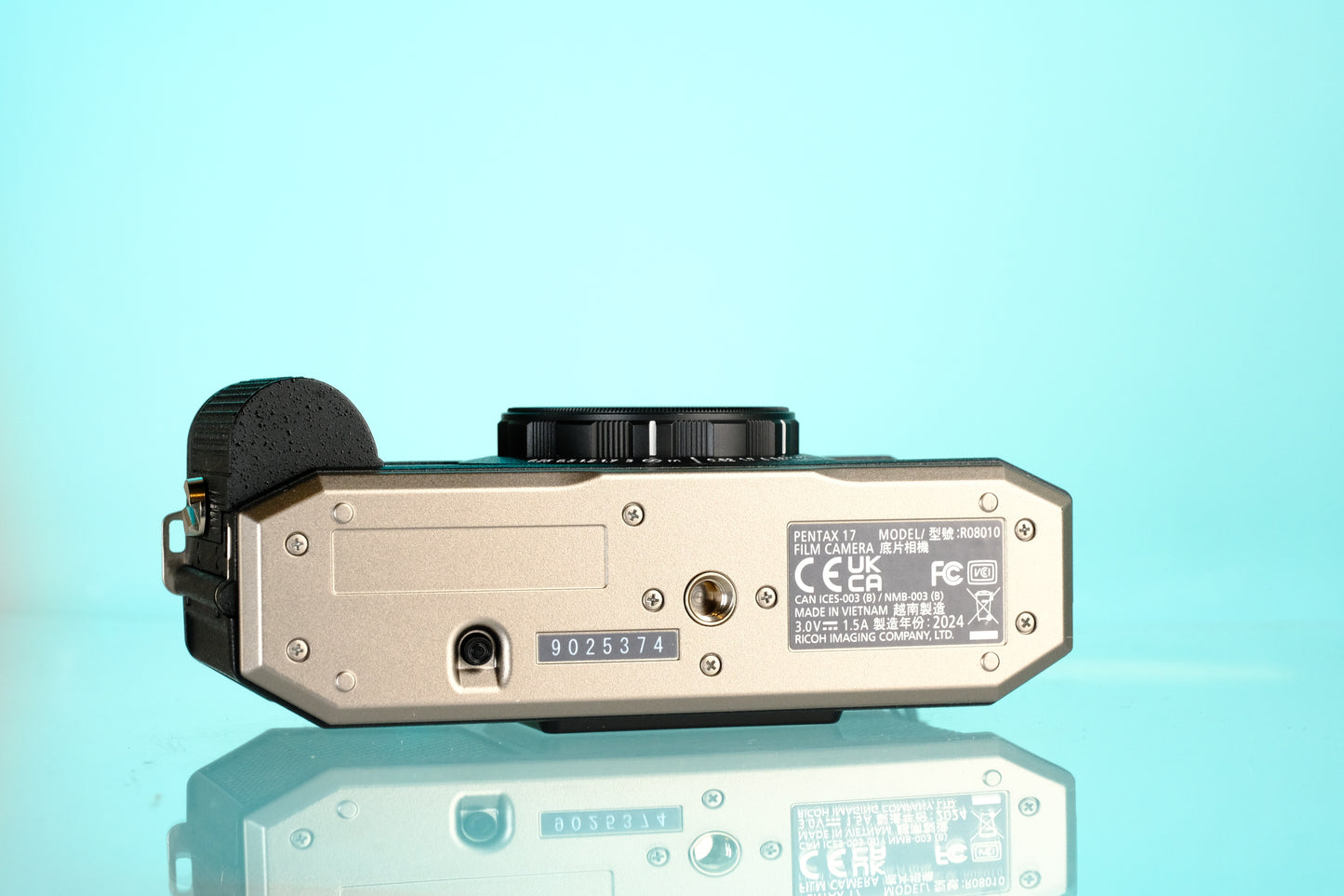 Pentax 17 25mm f/3.5 35mm Half Frame Film Camera