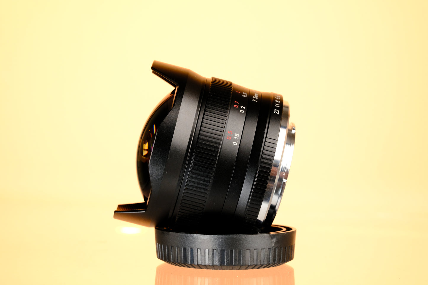 Brightin Star 7.5mm f/2.8 Fuji X Mount Lens