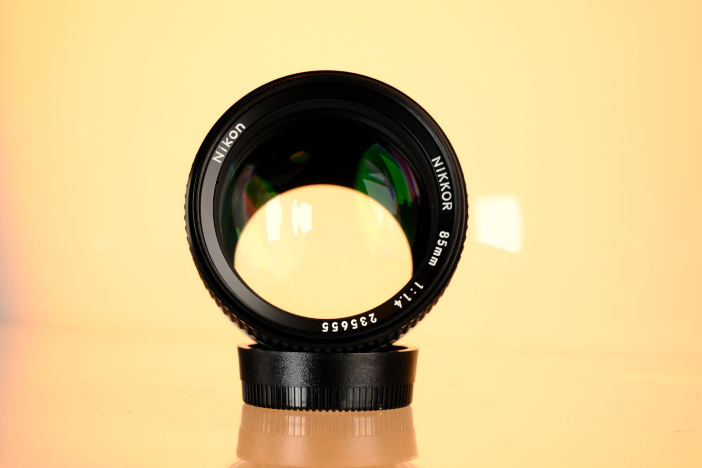 Nikon Nikkor 85mm f/1.4 Ai-S Lens