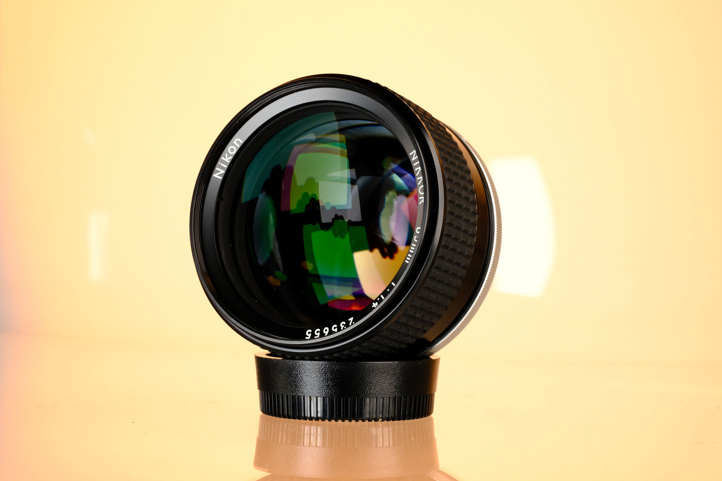 Nikon Nikkor 85mm f/1.4 Ai-S Lens