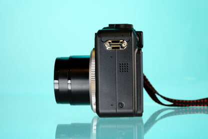 Canon Powershot G7 Digital Point and Shoot Digicam Camera