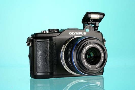 Olympus Pen EPL2 Micro 4/3 Mirrorless Camera w/ 14-42mm Zoom Lens