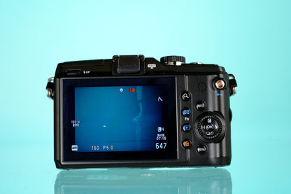 Olympus Pen EPL2 Micro 4/3 Mirrorless Camera w/ 14-42mm Zoom Lens