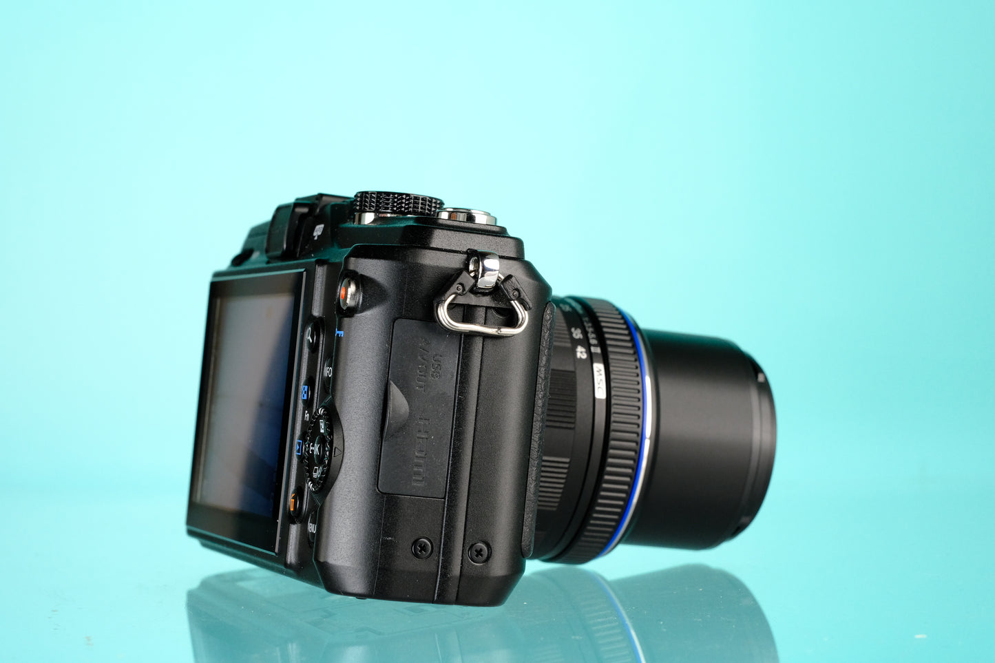 Olympus Pen EPL2 Micro 4/3 Mirrorless Camera w/ 14-42mm Zoom Lens