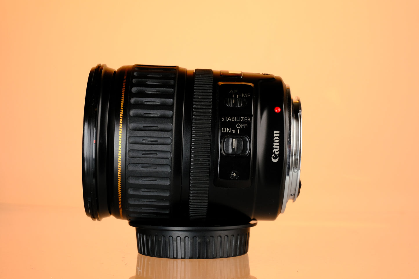 Canon EF 28-135mm f/3.5-5.6 IS Lens