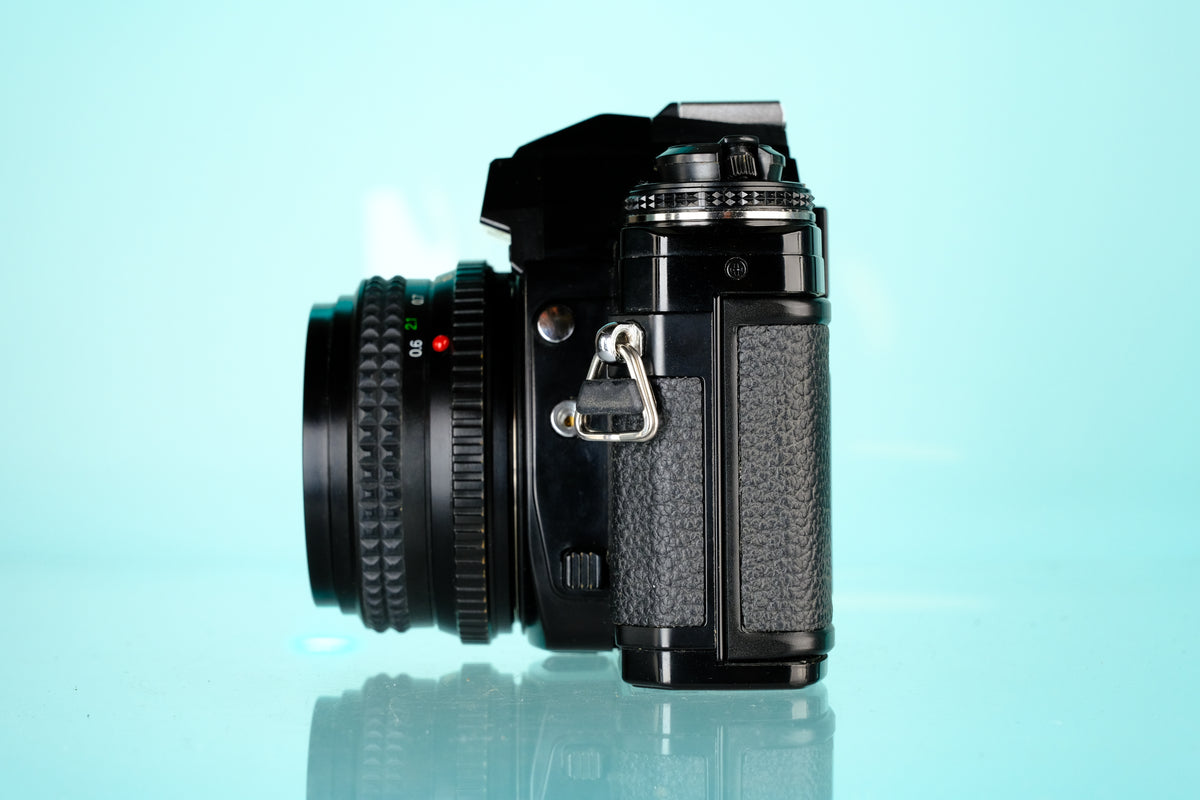 Minolta x700 35mm SLR Film Camera + Rokkor-X 45mm f/2 Lens