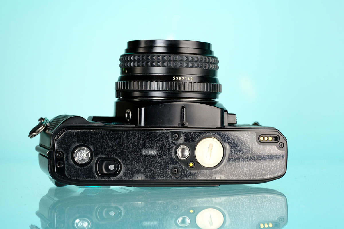 Minolta x700 35mm SLR Film Camera + Rokkor-X 45mm f/2 Lens
