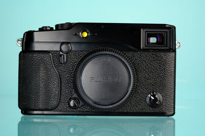 Fujifilm X-Pro1 APS-C Mirrorless Camera - X Mount (read)