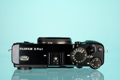 Fujifilm X-Pro1 APS-C Mirrorless Camera - X Mount (read)