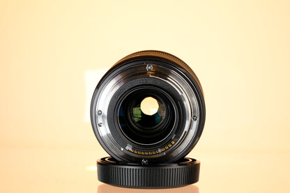 Canon RF 35mm f/1.8 Macro IS STM Lens